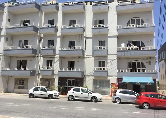 赛瑞沃拉酒店 3*